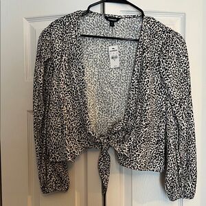 Express Monochrome leopard Print Blouse